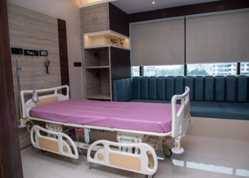 Deluxe Room in Hospital